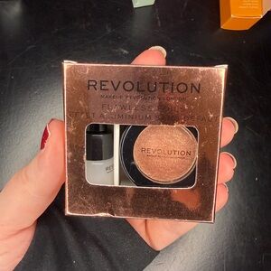 Revolution Flawless Foils Eyeshadow